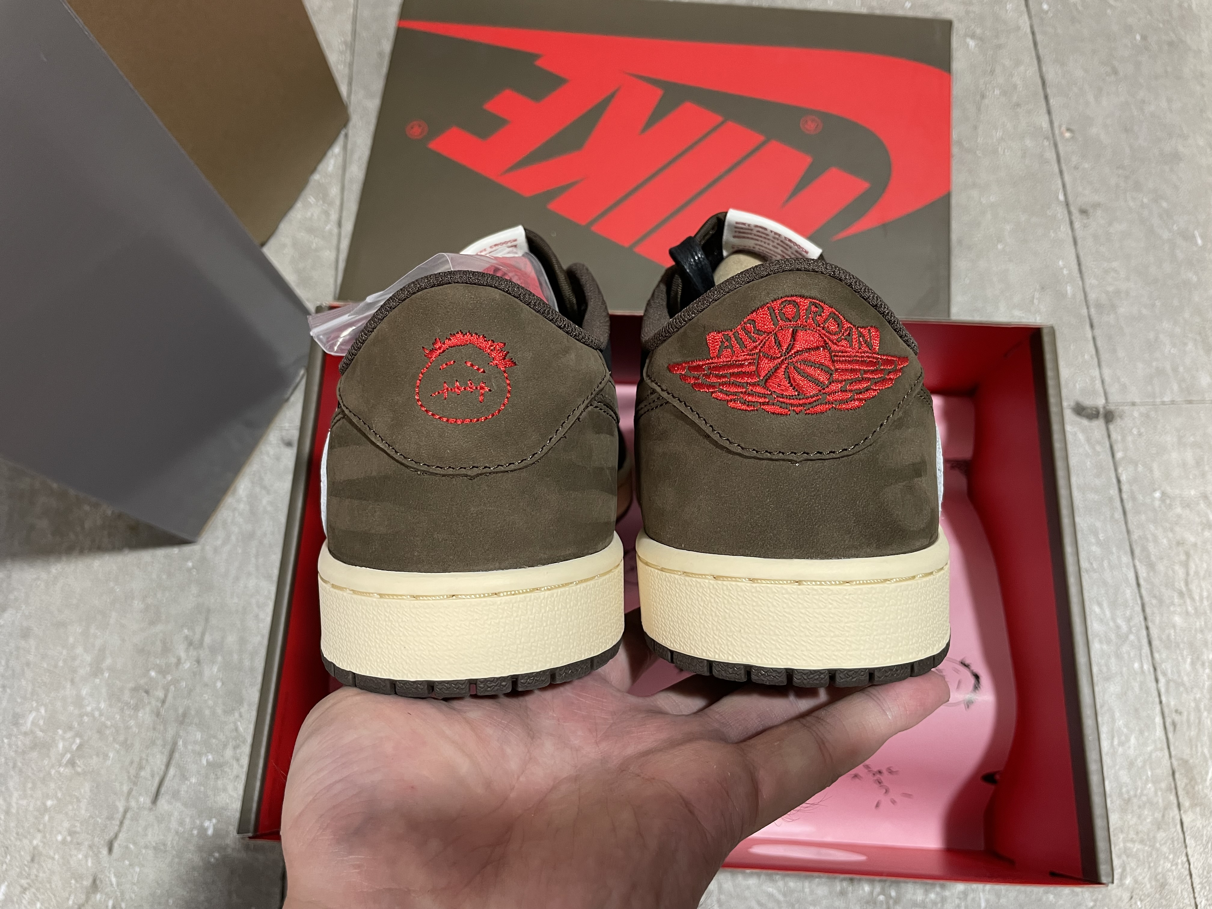 Travis Scott x Air Jordan 1 Low Mocha CQ4277-001